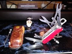 Victorinox Swiss Army Swiss Champ 26 Victorinox Swiss Army Swiss Champ -Cozy Camp Shop 0820211633