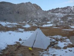 Hyperlite Mountain Gear UltaMid 2 -Cozy Camp Shop P1010296