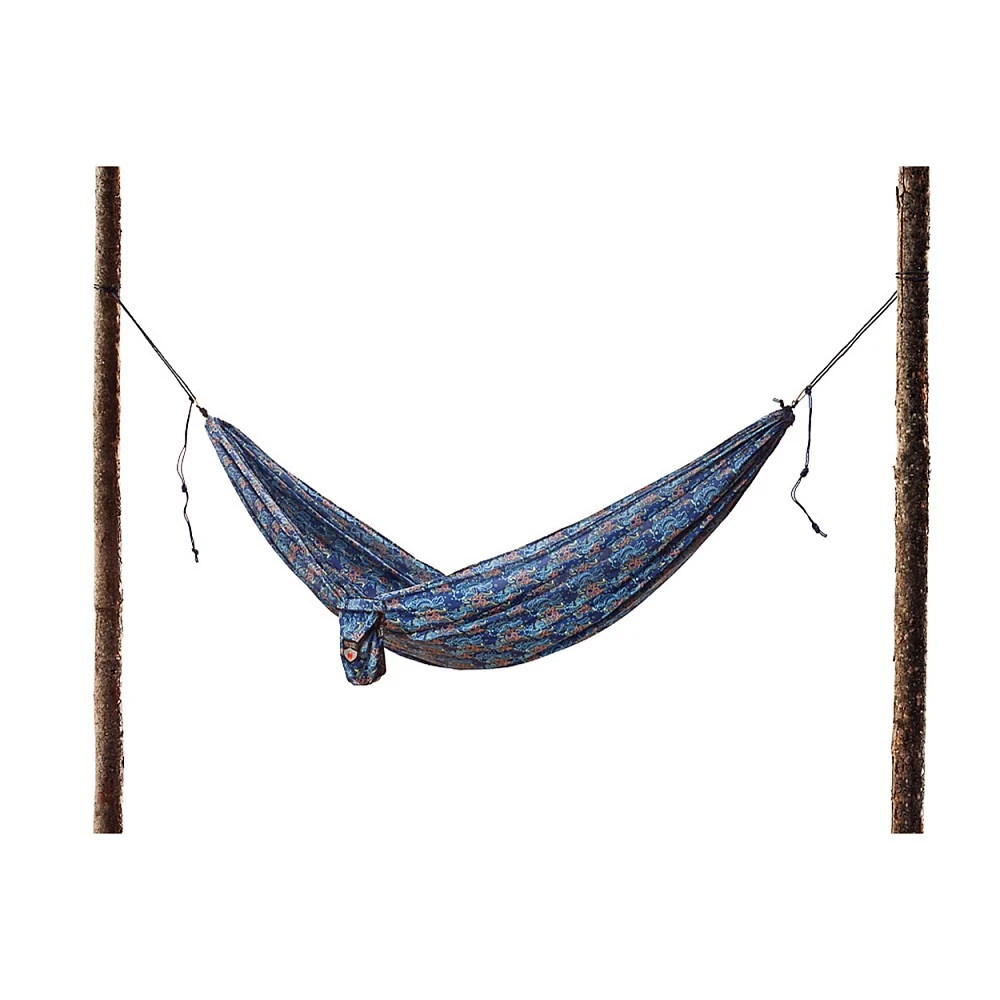 Grand Trunk Double Parachute Nylon Hammock 12 Grand Trunk Double Parachute Nylon Hammock - Image 12