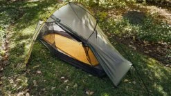 Tarptent Moment DW -Cozy Camp Shop mtdw crossingpole2