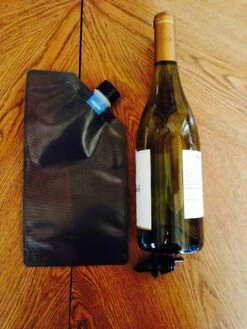 Vapur Vintage Wine Carrier -Cozy Camp Shop photo 1 5