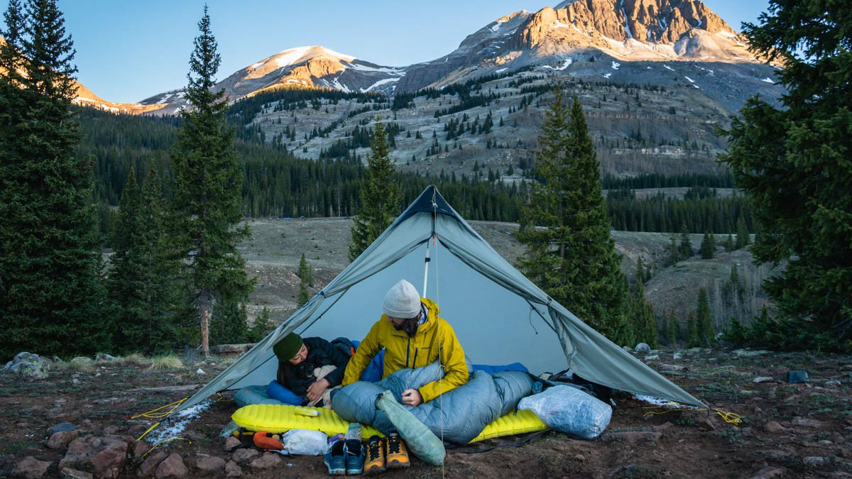 Cozy Camp Shop -Cozy Camp Shop Best Ultralight Sleeping Pads Testing sleeping pads in Colorado